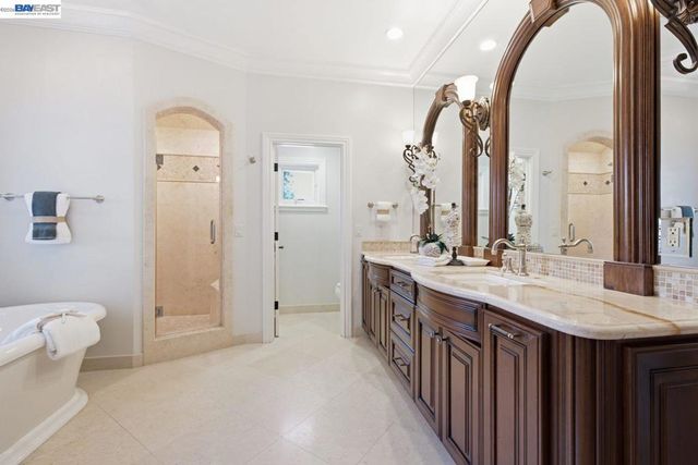 2962 Deer Meadow Dr, Danville, CA 94506