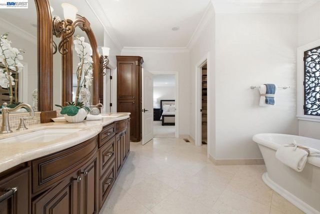 2962 Deer Meadow Dr, Danville, CA 94506