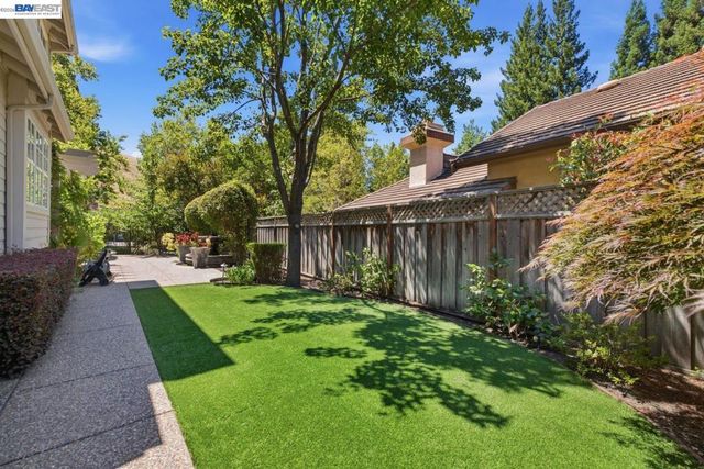 2962 Deer Meadow Dr, Danville, CA 94506