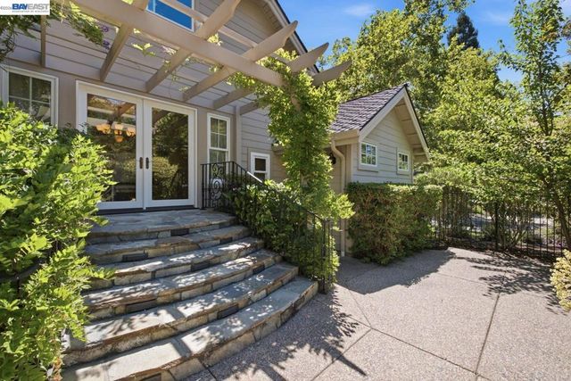 2962 Deer Meadow Dr, Danville, CA 94506