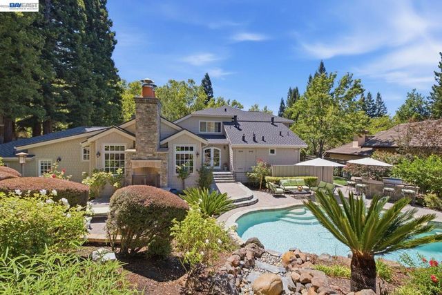 2962 Deer Meadow Dr, Danville, CA 94506
