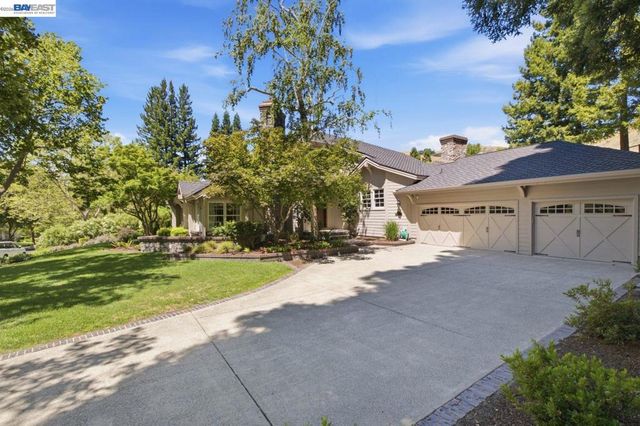 2962 Deer Meadow Dr, Danville, CA 94506
