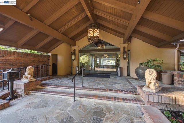 2962 Deer Meadow Dr, Danville, CA 94506