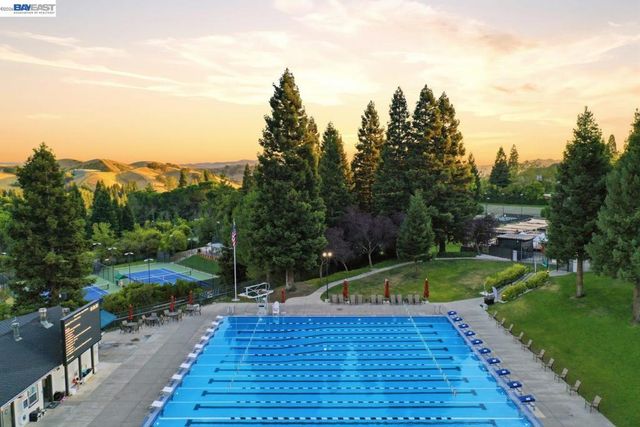 2962 Deer Meadow Dr, Danville, CA 94506