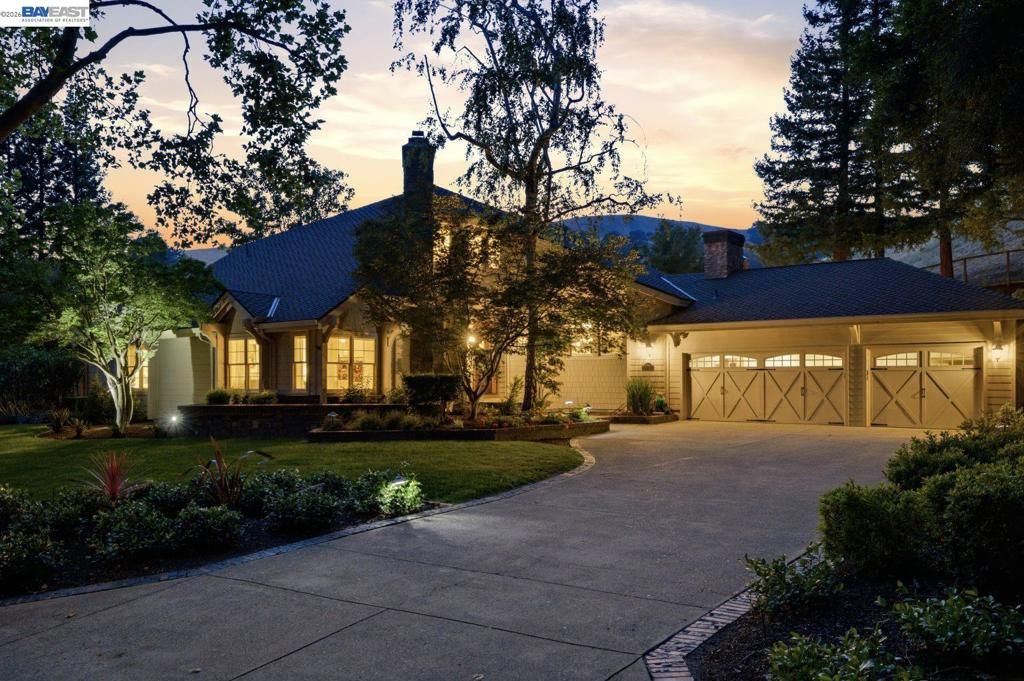 2962 Deer Meadow Dr, Danville, CA 94506