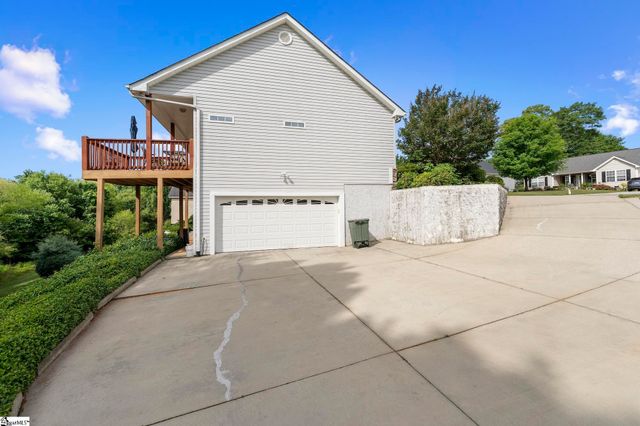 220 Wetland Way, Anderson, SC 29621