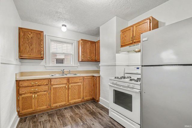 308 E 8th Street, Mishawaka, IN 46544