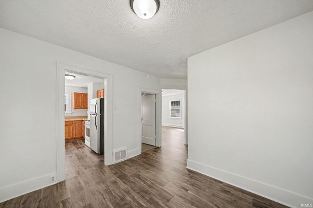 308 E 8th Street, Mishawaka, IN 46544