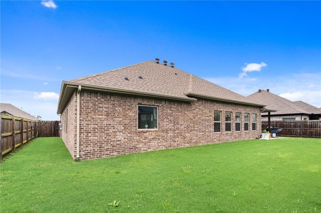 6203 S 62nd Street, Rogers, AR 72758