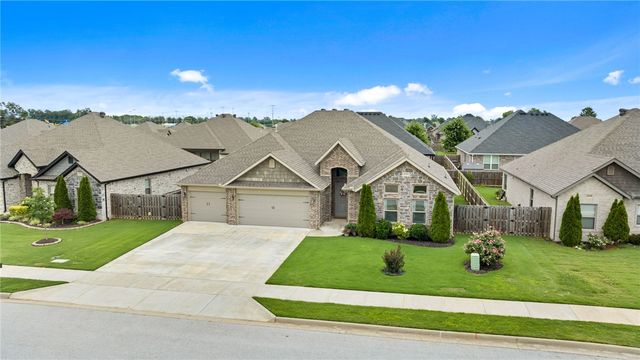 6203 S 62nd Street, Rogers, AR 72758