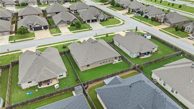 6203 S 62nd Street, Rogers, AR 72758