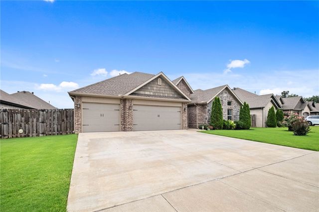 6203 S 62nd Street, Rogers, AR 72758