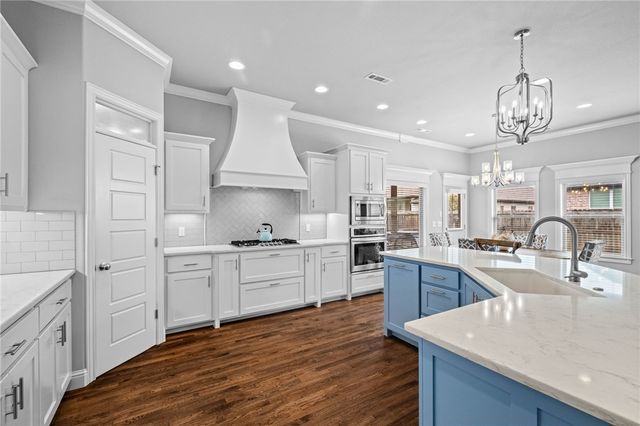 6203 S 62nd Street, Rogers, AR 72758