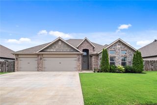 6203 S 62nd Street, Rogers, AR 72758