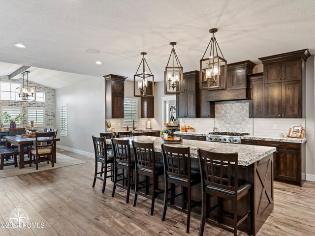 6462 Summit Cove, Huntsville, UT 84317