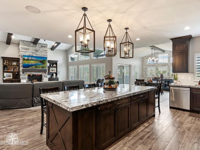 6462 Summit Cove, Huntsville, UT 84317