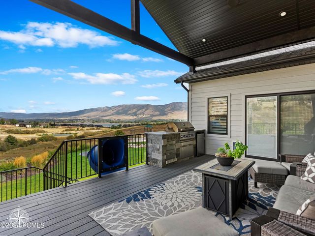 6462 Summit Cove, Huntsville, UT 84317