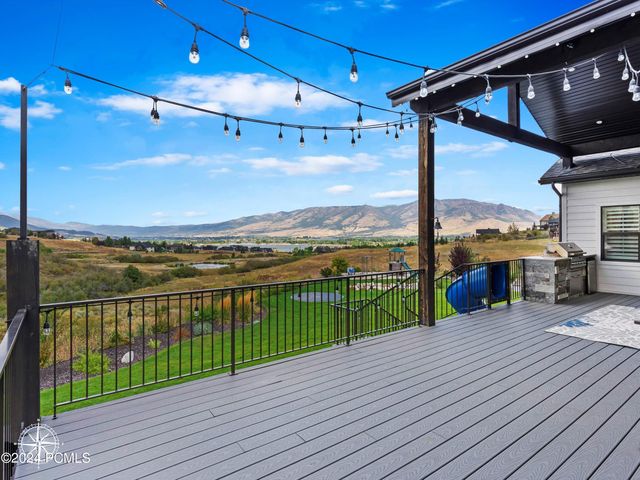 6462 Summit Cove, Huntsville, UT 84317