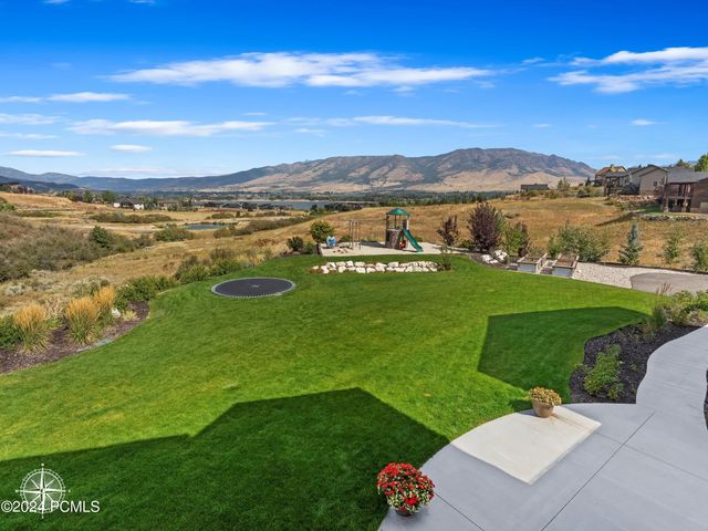 6462 Summit Cove, Huntsville, UT 84317