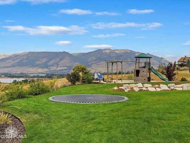 6462 Summit Cove, Huntsville, UT 84317