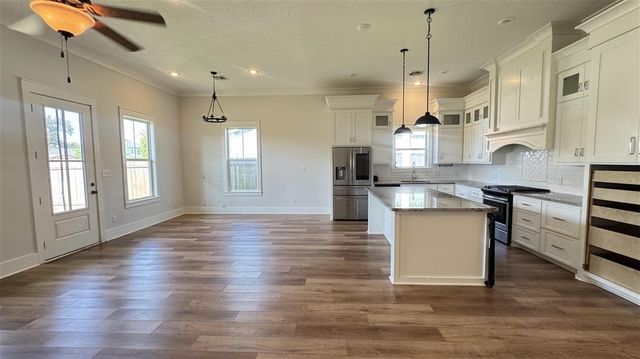 710 Clarence Street, Lake Charles, LA 70601