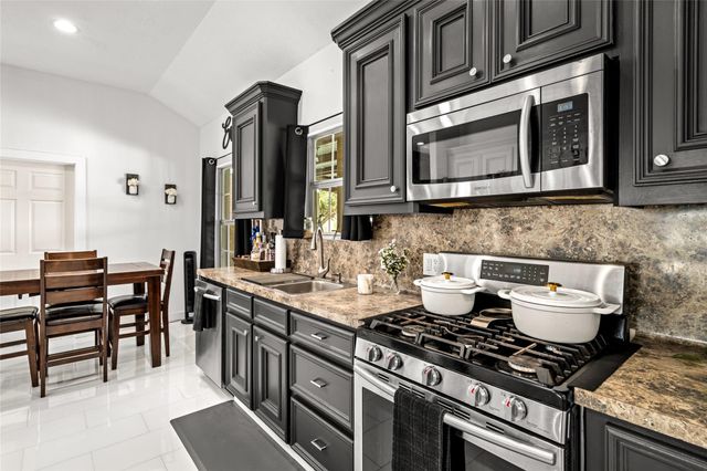 6209 E Fm 1462 Road, Rosharon, TX 77583