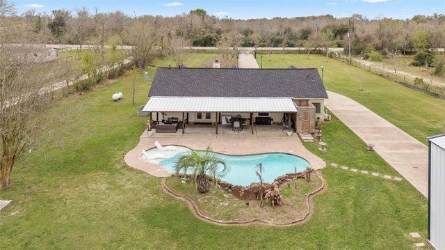 6209 E Fm 1462 Road, Rosharon, TX 77583