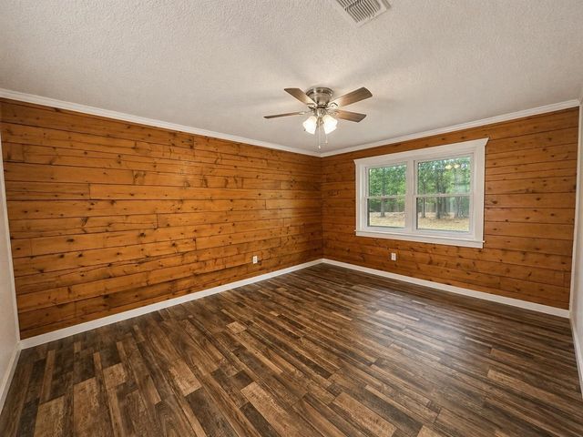 100 County Road 1926, Linden, TX 75563