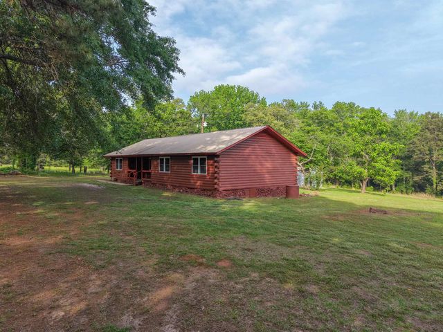 100 County Road 1926, Linden, TX 75563