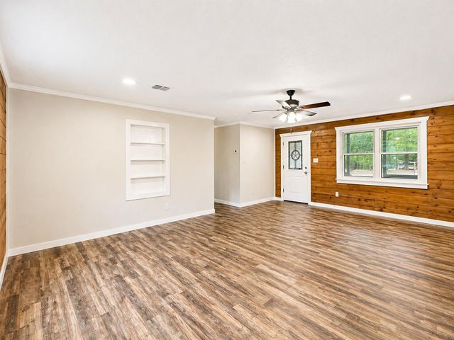 100 County Road 1926, Linden, TX 75563