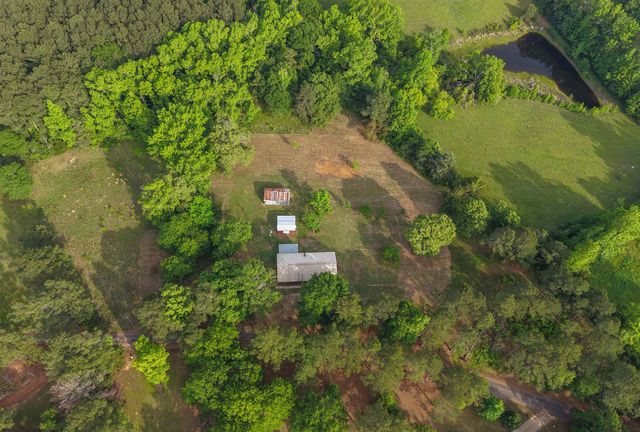 100 County Road 1926, Linden, TX 75563