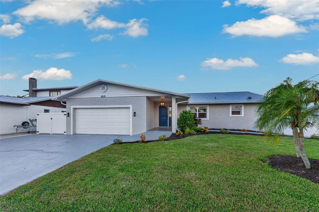 4219 2ND AVENUE NE, BRADENTON, FL 34208 — photo 2