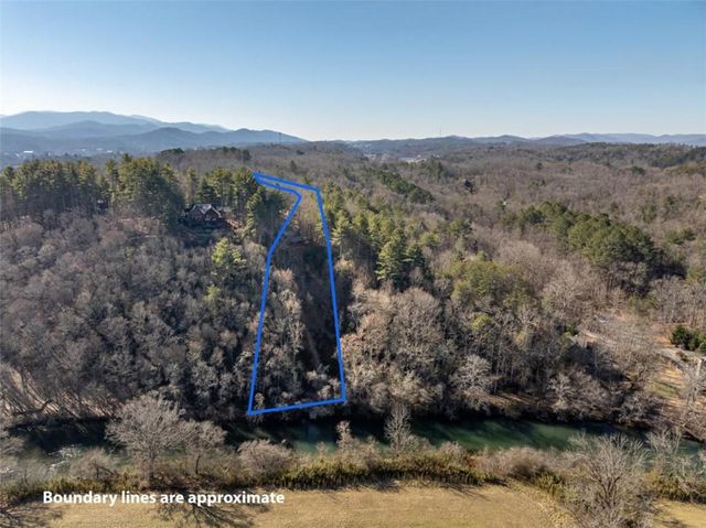 517 Ridge Road, Blue Ridge, GA 30513