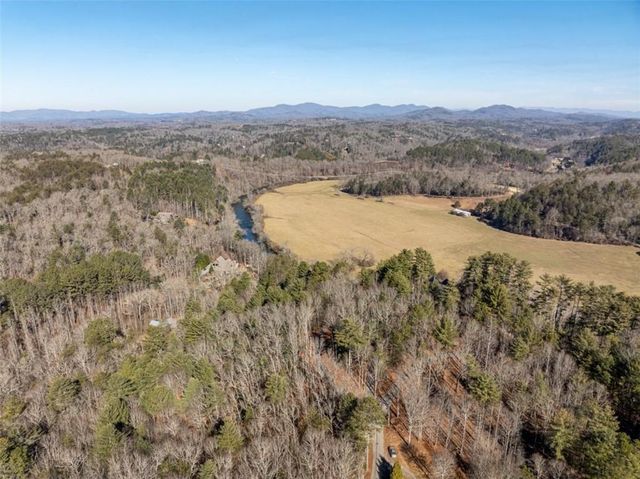 517 Ridge Road, Blue Ridge, GA 30513
