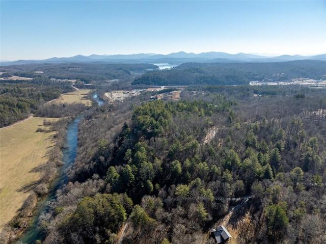 517 Ridge Road, Blue Ridge, GA 30513