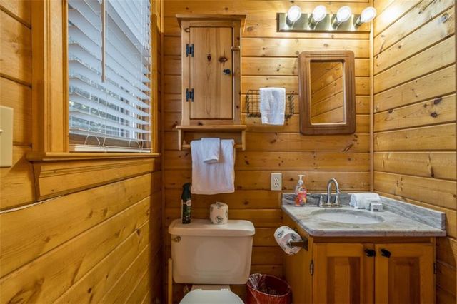 517 Ridge Road, Blue Ridge, GA 30513