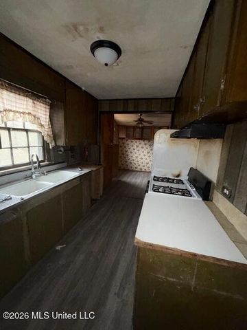 2161 W Mcdowell Road, Jackson, MS 39204