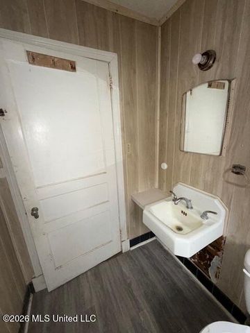 2161 W Mcdowell Road, Jackson, MS 39204