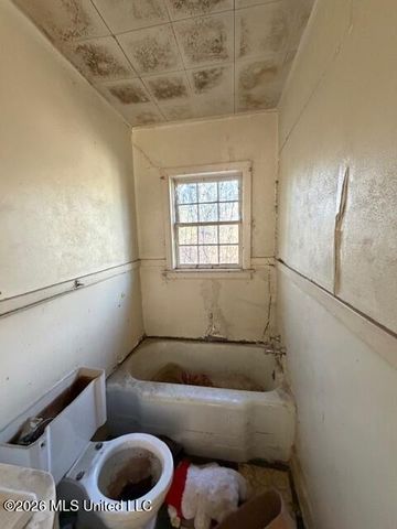 2161 W Mcdowell Road, Jackson, MS 39204