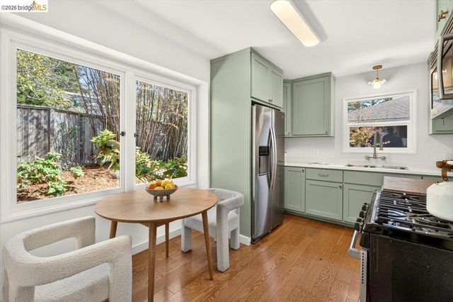 86 Arlington Ave, Kensington, CA 94707