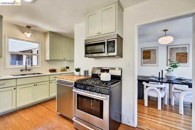 86 Arlington Ave, Kensington, CA 94707