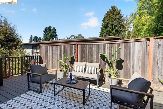 86 Arlington Ave, Kensington, CA 94707
