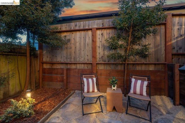 86 Arlington Ave, Kensington, CA 94707