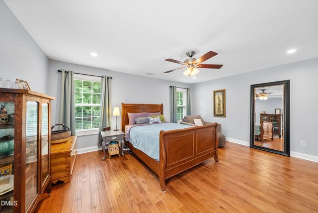 305 Holly Thorn Trace, Holly Springs, NC 27540