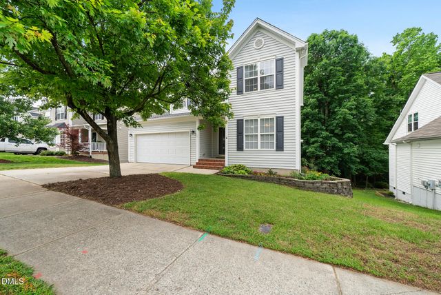 305 Holly Thorn Trace, Holly Springs, NC 27540