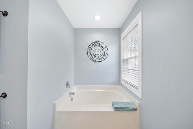 305 Holly Thorn Trace, Holly Springs, NC 27540