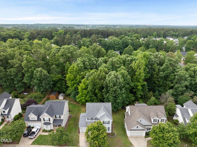 305 Holly Thorn Trace, Holly Springs, NC 27540
