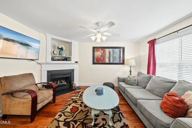 305 Holly Thorn Trace, Holly Springs, NC 27540