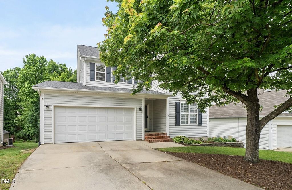 305 Holly Thorn Trace, Holly Springs, NC 27540