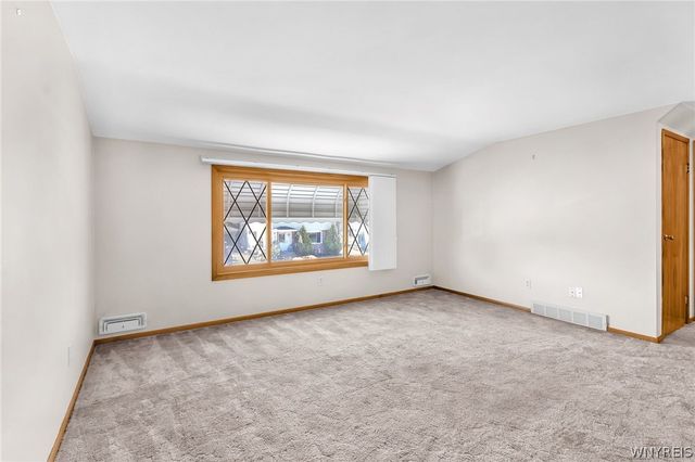 38 Wells Avenue, Cheektowaga, NY 14227